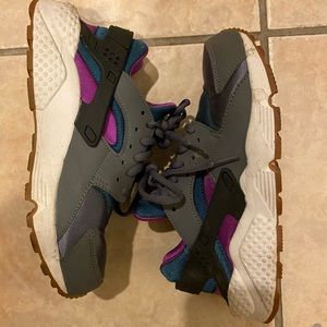 Teal and Purple Nike Hurraches size 6